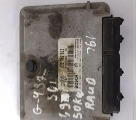 Volkswagen Golf IV Engine control unit/module 038906013 0281001759
