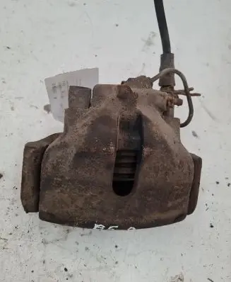 Volkswagen PASSAT B5 Front brake caliper