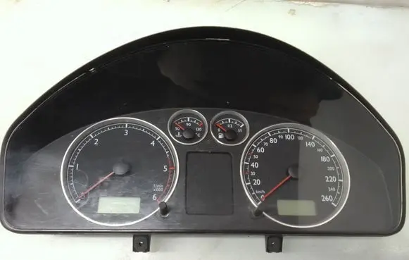 Volkswagen Sharan Speedometer (instrument cluster) 7M3920800F