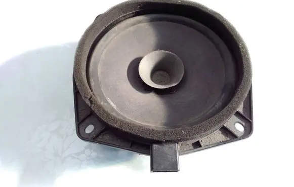 Mitsubishi Outlander Rear door speaker MR301667 370717