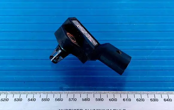 Audi A3 S3 A3 Sportback 8P Air pressure sensor 038906051C