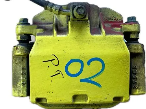 Cadillac Escalade IV Front brake caliper 275C3