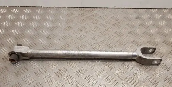 Infiniti Q70 Y51 Rear control arm