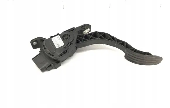 Volvo V70 Accelerator throttle pedal