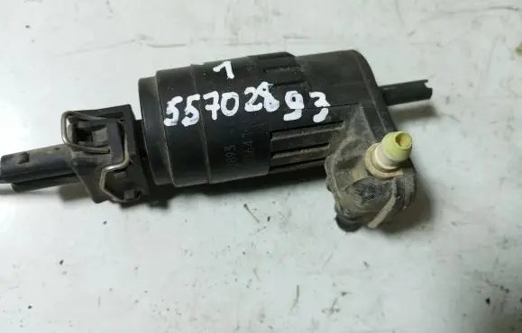 Opel Zafira B Windscreen/windshield washer pump 55702893