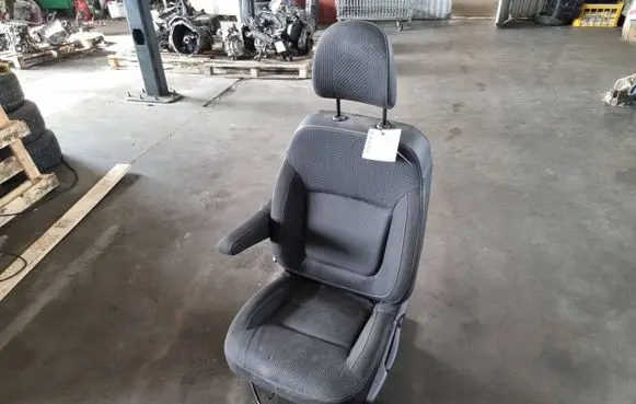 Renault Trafic III (X82) Seat set 