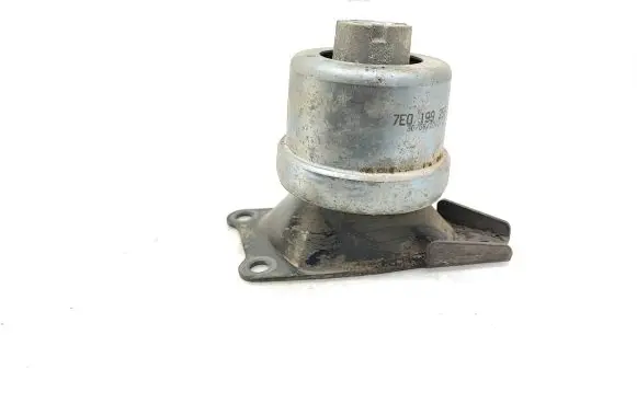 Volkswagen Transporter - Caravelle T5 Engine mount bracket 7E0199256J