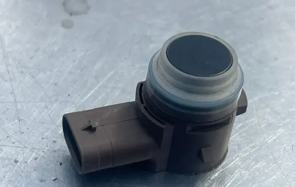 Mercedes-Benz Sprinter W907 W910 Parking PDC sensor A0009055504 E164817 3011230144