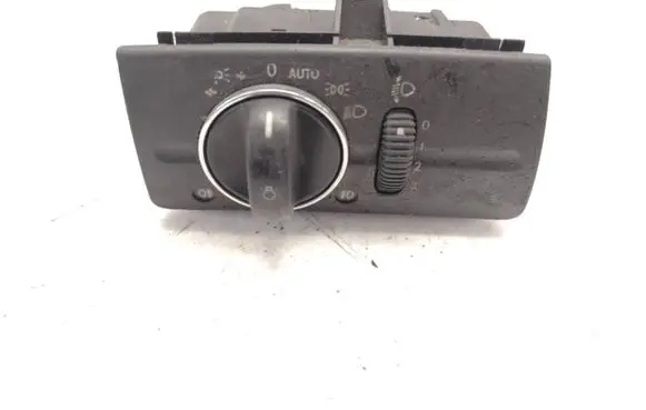Mercedes-Benz E W211 Light switch 2115450304 04056020