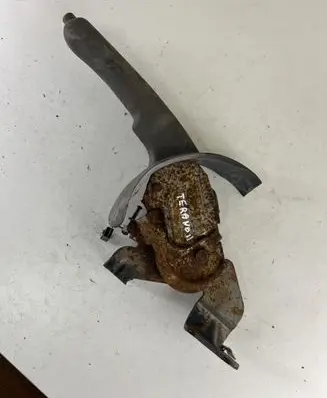Handbrake/parking brake lever assembly