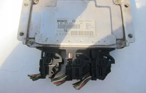 Citroen Xsara Picasso Engine control unit/module 9637839580 0261206633