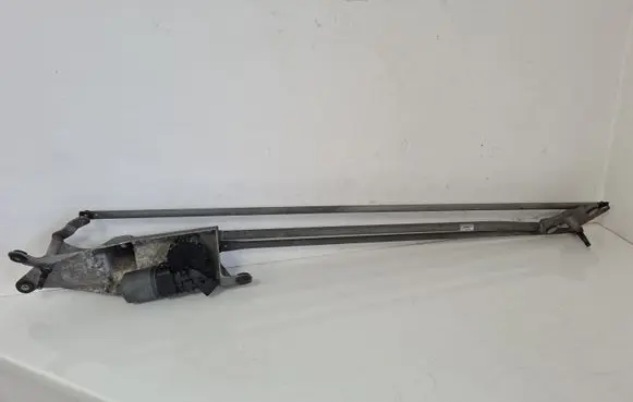 Renault Modus Front wiper linkage and motor 8200141270