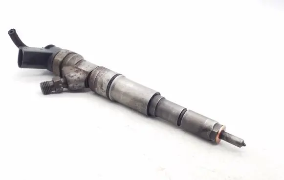 BMW 5 E60 E61 Fuel injector 7794652 0445110212