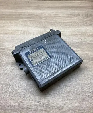 Renault Megane I Engine control unit/module ECU 7700868315 7700105591
