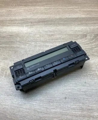 Volkswagen PASSAT B5 Climate control unit 9341706004