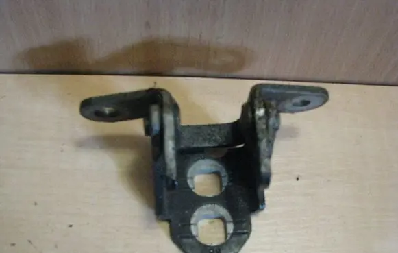 Dodge Avenger Rear door upper hinge