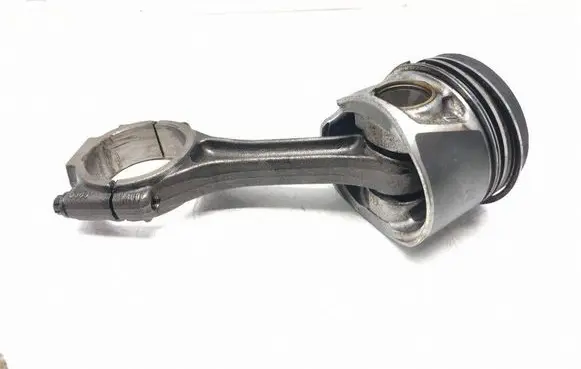 Audi A4 Allroad B8 Piston 038JV400