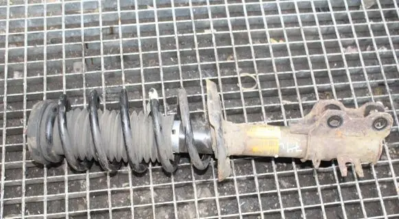 Opel Mokka Front shock absorber/damper 95137357