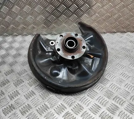 Audi A8 S8 D3 4E Rear wheel hub 4E0505436C 4E0598625