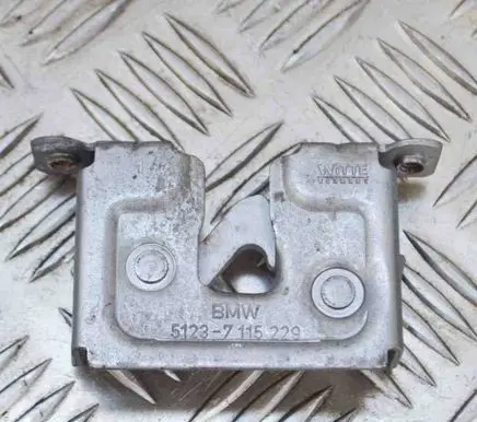 BMW X1 E84 Engine bonnet/hood lock/catch 7115229