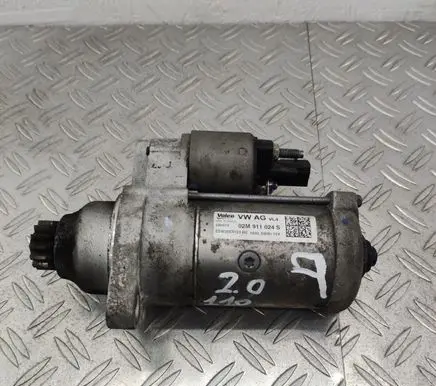 Volkswagen PASSAT B8 Starter motor 02M911024S