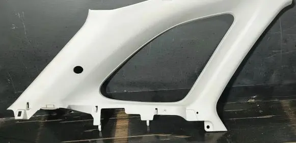 Mazda 323 F (C) pillar trim 08805