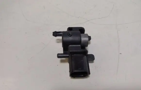 Hyundai Santa Fe Airbag deployment crash/impact sensor 959202B200