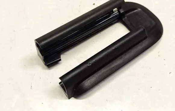 Mercedes-Benz GLC X253 C253 Front passenger seat rail trim A2539190600