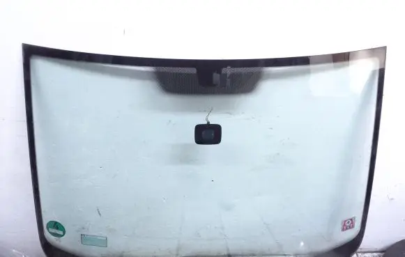 Volkswagen Golf Plus Front windscreen/windshield window 1K0955559AG