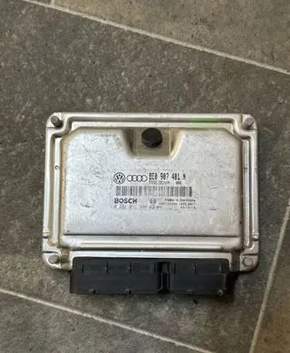 Audi A6 S6 C5 4B Engine control unit/module 8E0907401N 1039S04294 0281011386