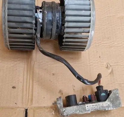 Audi A8 S8 D3 4E Heater fan/blower 4E0820621