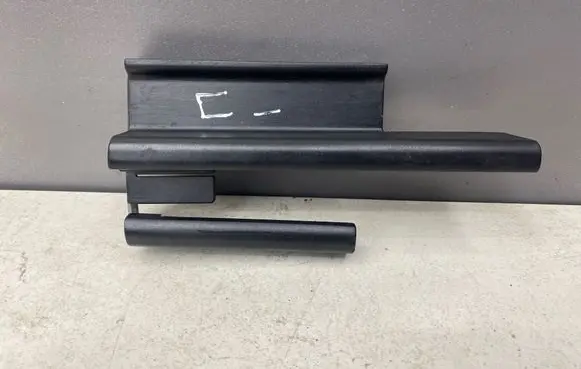 BMW 5 E60 E61 Front passenger seat rail trim 7007696 60829010