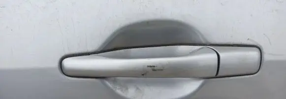 Mitsubishi Outlander Front door exterior handle Sidabrine