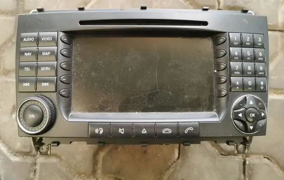Mercedes-Benz CLK A209 C209 Radio/CD/DVD/GPS head unit A2038270062 A2098207689 71004724