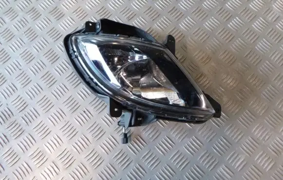 Hyundai ix20 Front fog light 92202-1K100