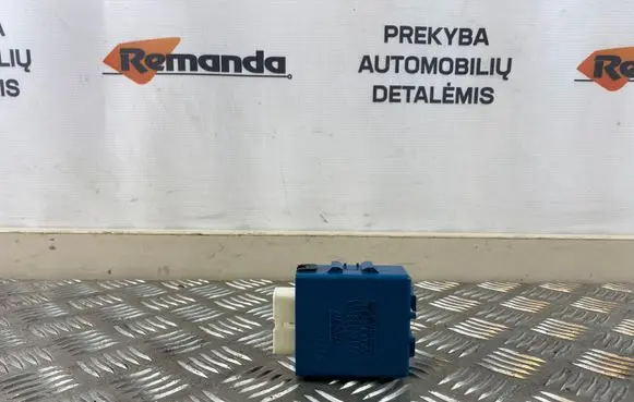 Lexus RX 450H Door central lock control unit/module 8597048030