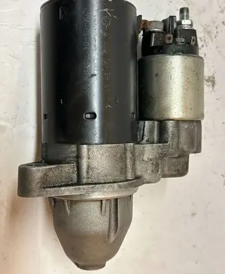 Mercedes-Benz C W203 Starter motor A0051513901