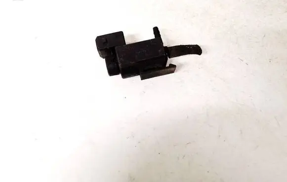 BMW 5 F10 F11 Turbo solenoid valve 7810831 70231800