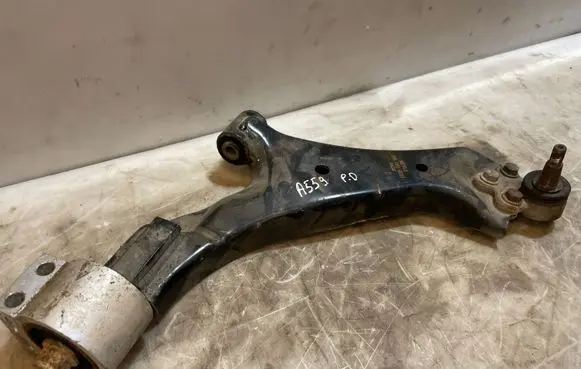 Front lower control arm/wishbone