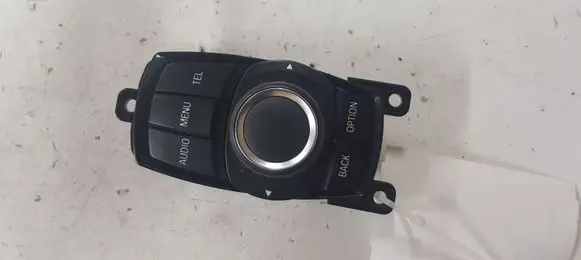 Multifunctional control switch/knob