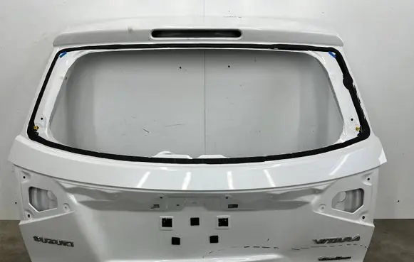 Suzuki Vitara (LY) Tailgate/trunk/boot lid