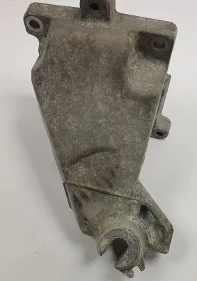 Mercedes-Benz CLS C218 AMG Engine mounting bracket A2762230004