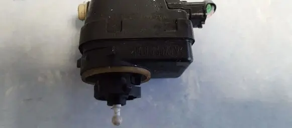 Citroen Xsara Headlight level adjustment motor 