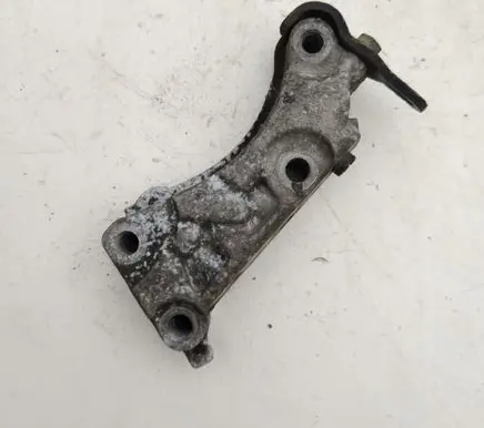 Citroen C2 Engine mounting bracket 9637558580
