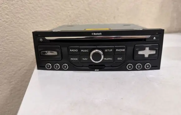 Peugeot 5008 Radio/CD/DVD/GPS head unit 96736746XT