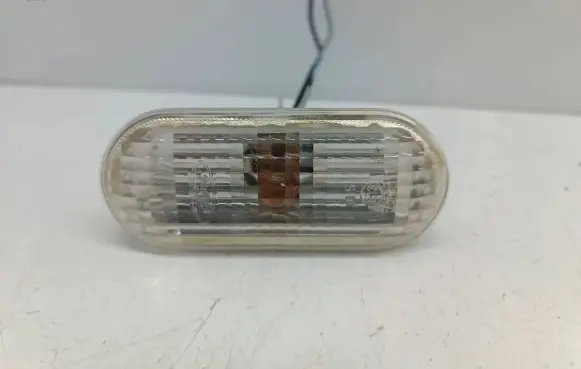 Ford Focus Front fender indicator light 4M5A13K309AA
