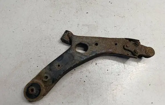 KIA Sportage Front lower control arm/wishbone 545002Y002S6 545002Y002