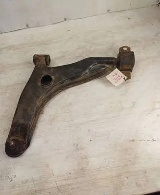 Volvo S40, V40 Front lower control arm/wishbone