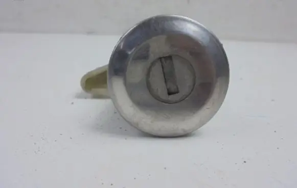 Peugeot 206 Front door lock (next to the handle) 