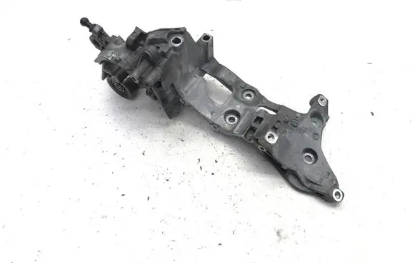 Volkswagen Tiguan Generator/alternator bracket 05L903143
